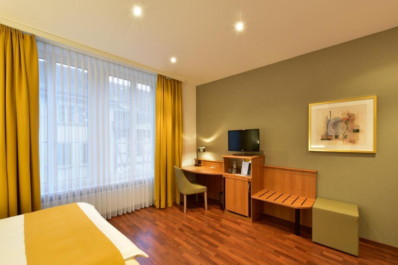 Hotel Engel โซฟิงเงน ภายนอก รูปภาพ