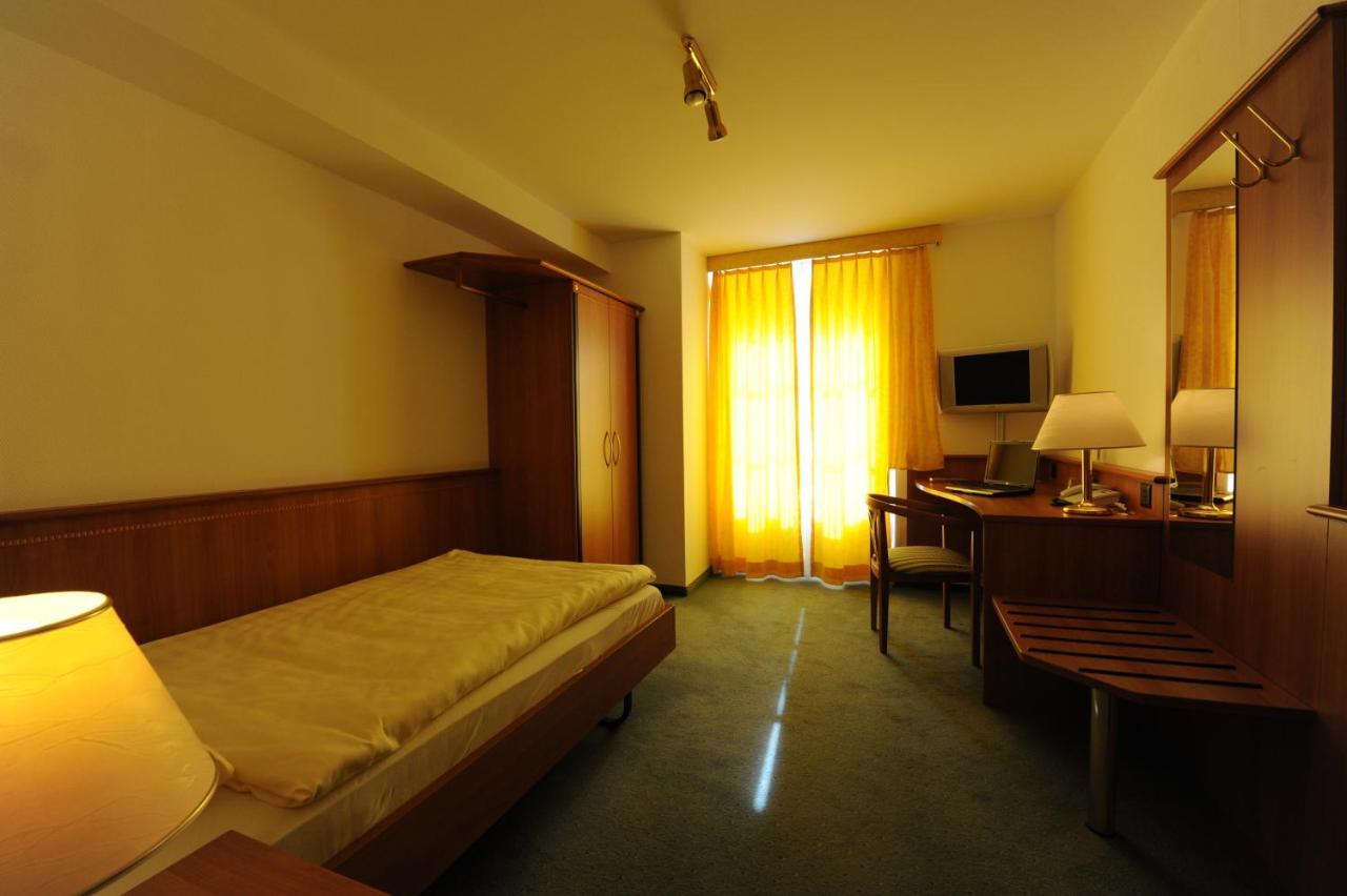 Hotel Engel โซฟิงเงน ห้อง รูปภาพ